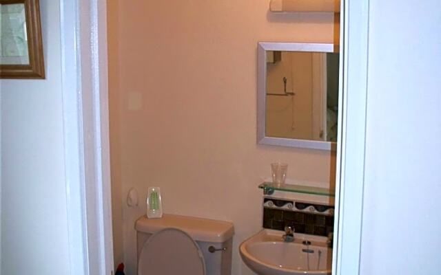 Stoke House Bed and Breakfast Hotel