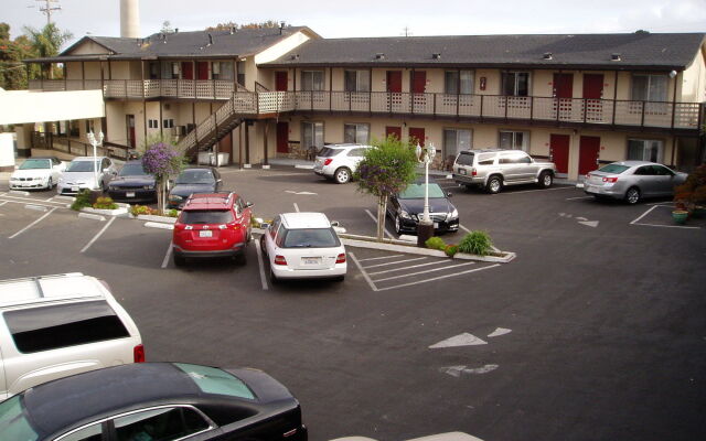 Rockview Inn and Suites