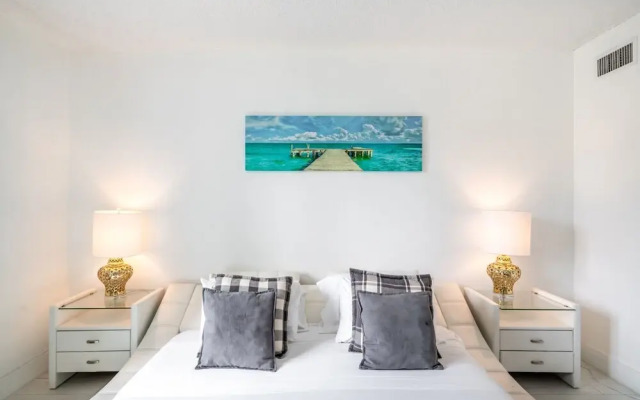 Luxury Sunny Isles Beach Condos