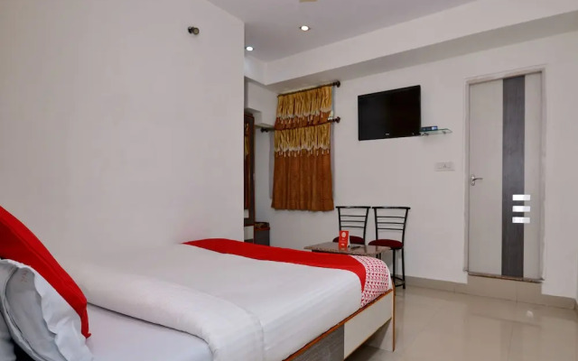 OYO 15164 Hotel Shree Radhey