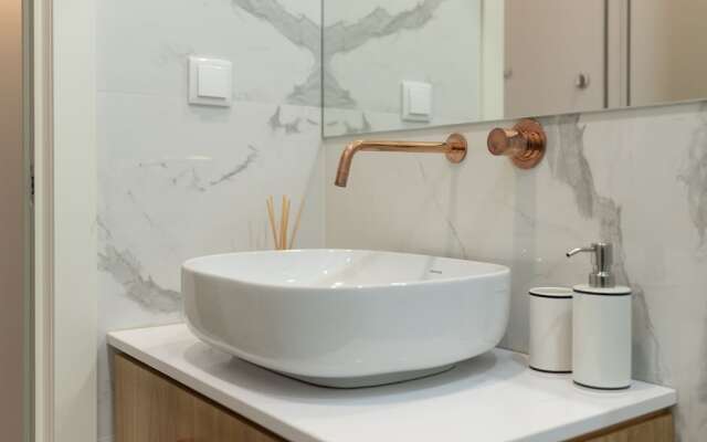 Mouzinho da Silveira 215 by LovelyStay