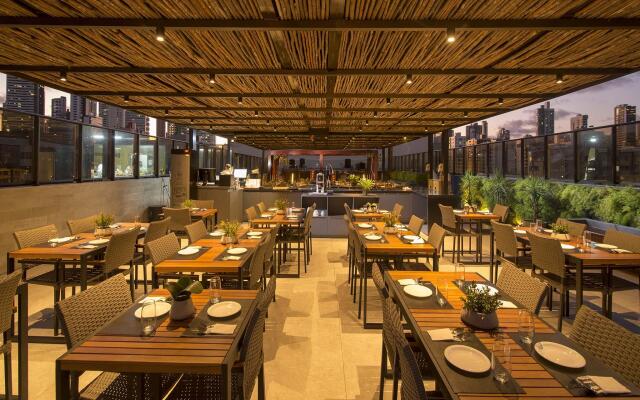 Infinity at the Sea by Welkom