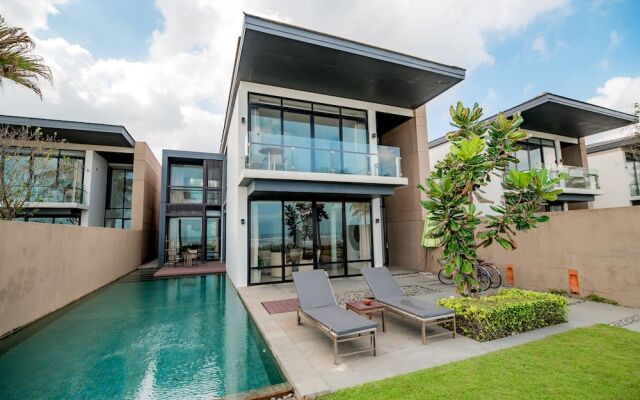 Beachfront Villa Danang Beach