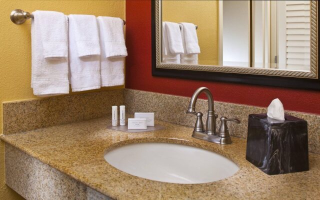 Courtyard by Marriott Tampa Westshore/Airport