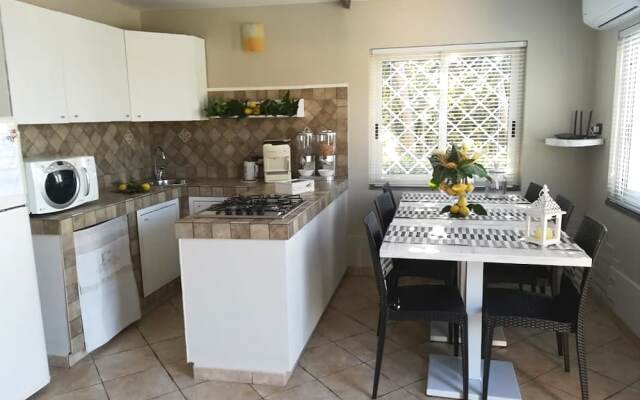 BB La Mariposa De La Reina