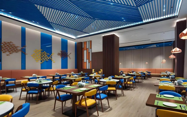 Hampton by Hilton Qionghai Railway Station