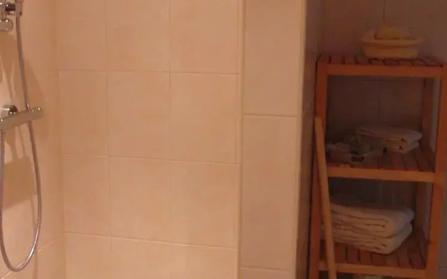 Bed & Breakfast Travel