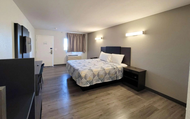 Motel 6 Wichita, KS – South I-35