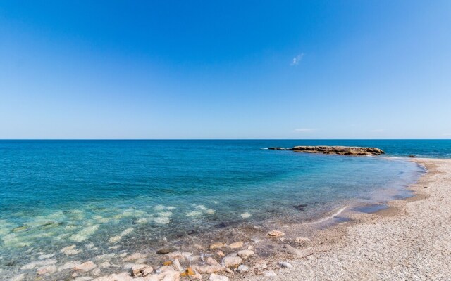 Beach Villa Dorada