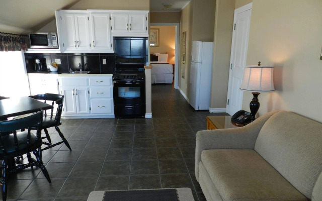 Fundy Complex Dockside Suites