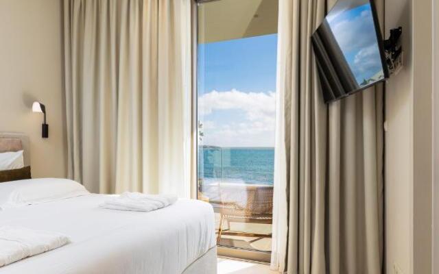 Kales Sea View Suites