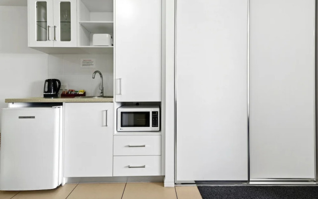 Best Western Plus Cairns Central Apartments