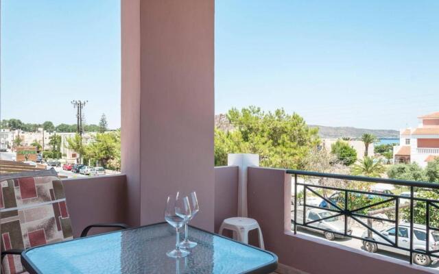 Nikos Apartments