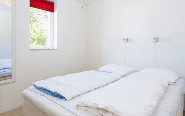 10 Person Holiday Home in Grenaa-by Traum