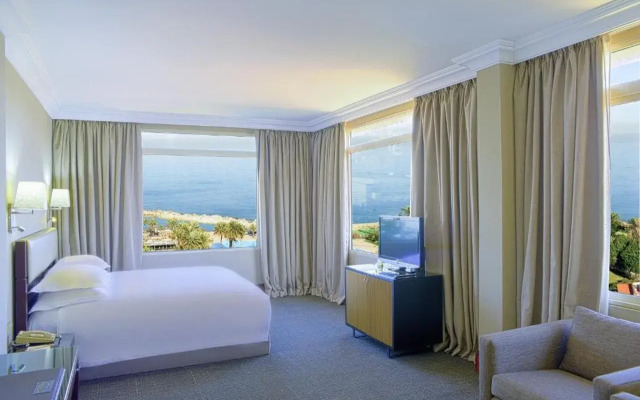 Portemilio Hotel And Resort