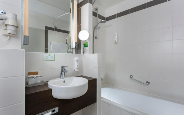 Holiday Inn Frankfurt Airport - Neu-Isenburg by IHG