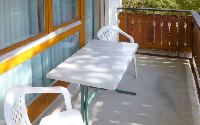 Apartment Roger Lommel 10120
