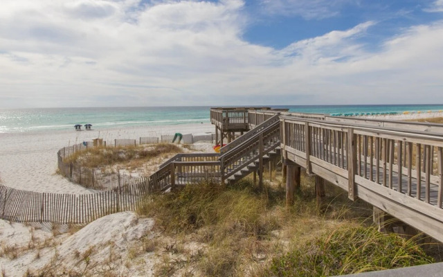 Beachside One 4029