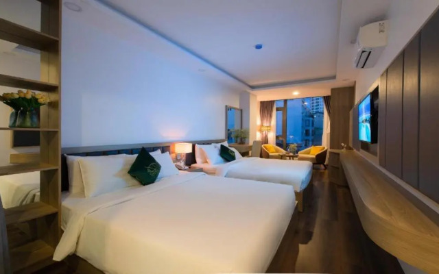 Long Beach Nha Trang Hotel