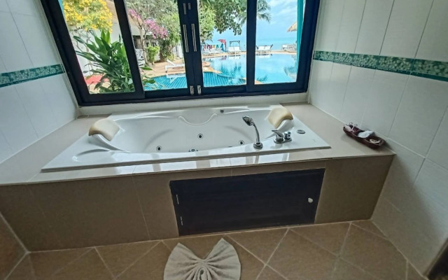 Sand Sea Beach Resort