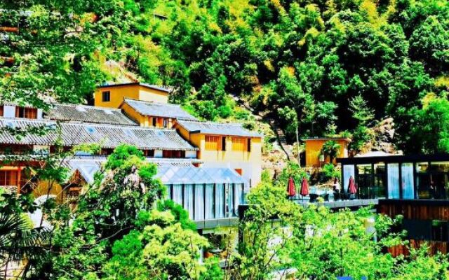 Xinchang Shangshitang Tianmu Mountain Residence