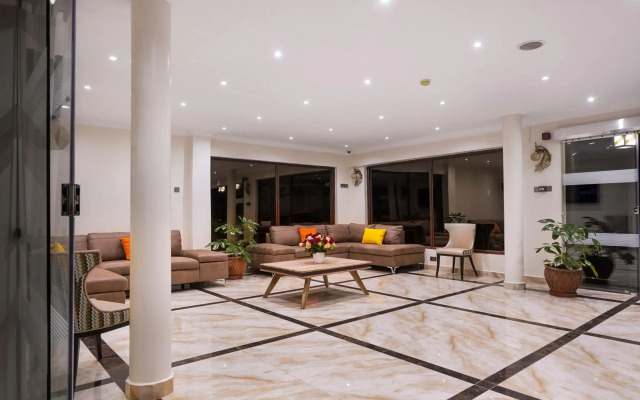 West Lerruat Hotel