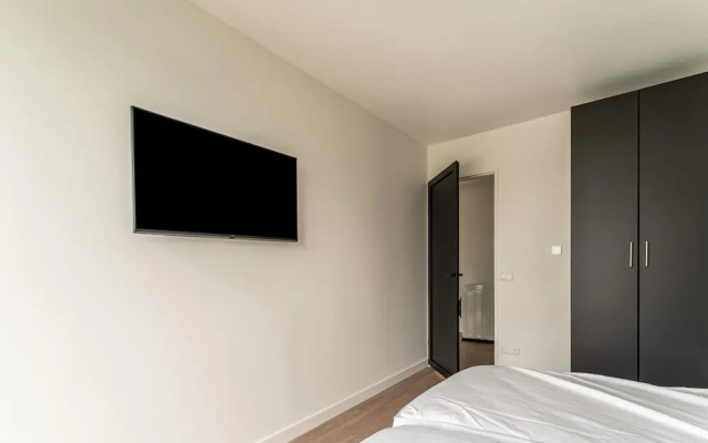 Amazing Villa in Zeewolde With Terrace