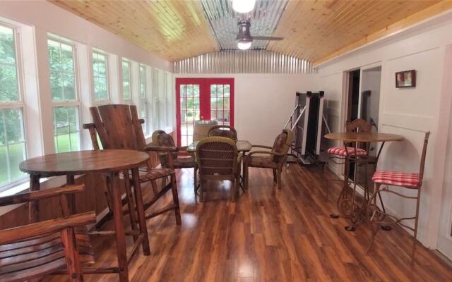 The Jive - Christophers_riverside_cabin