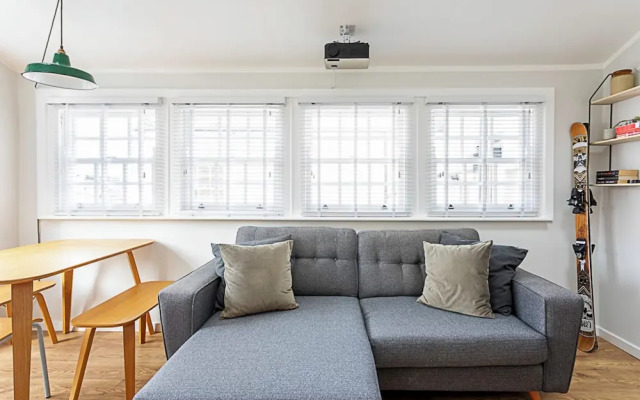 Gorgeous Hoxton Flat