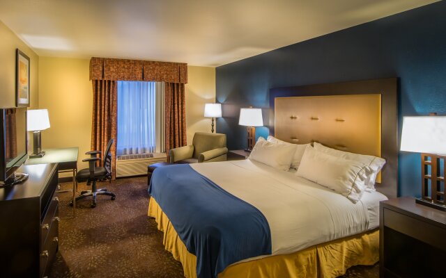 Country Inn & Suites by Radisson, South Haven, MI