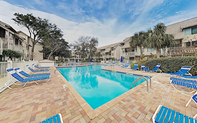 80courts 2 Bedroom Condo