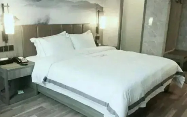 Qingmu Select Hotel (Quanjiao Taiping Ancient City Lianhua Mountain Villa)