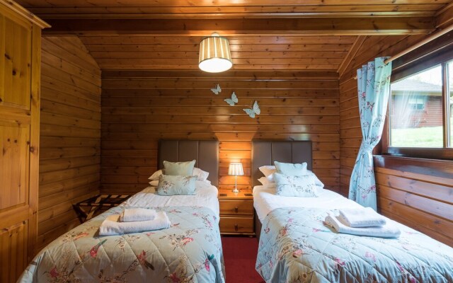 Lady Galloway Lodge 29 with Hot Tub, Newton Stewart