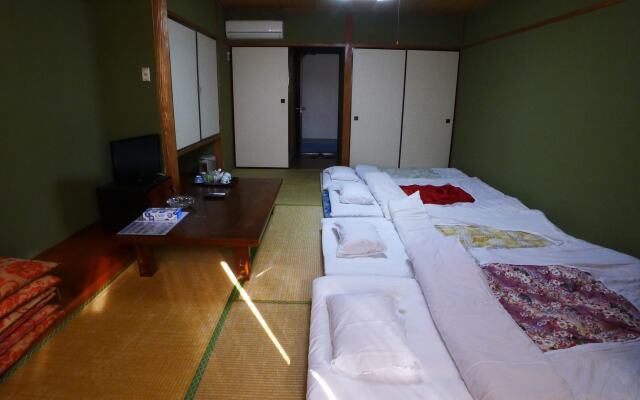 New Makomo Hotel