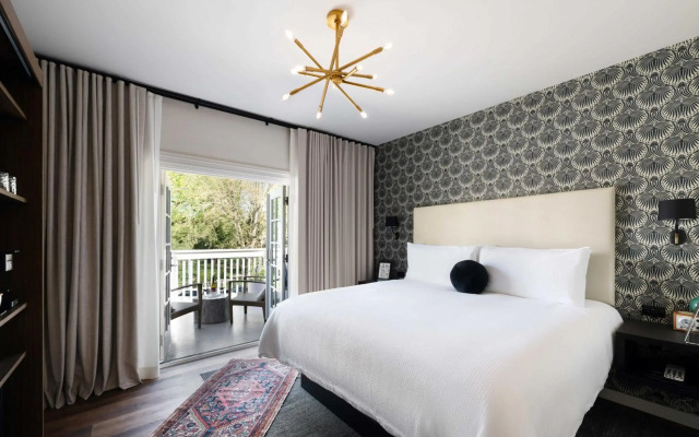 El Dorado Hotel
