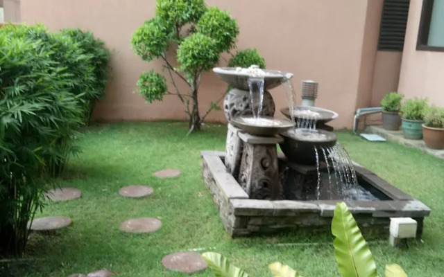 SM service suite Times Square