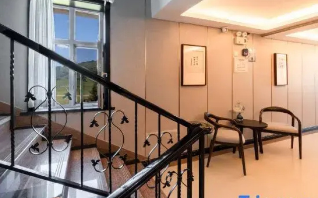 Qiyun Hotel