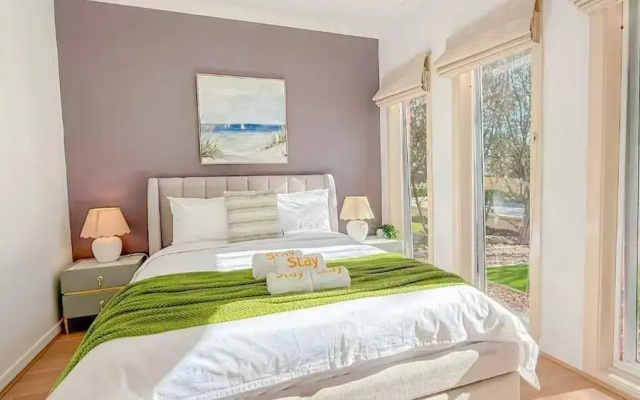 StayAU Family Haven Pet-Friendly