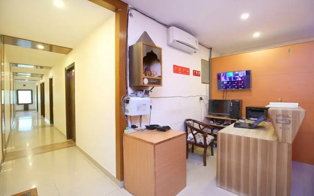 OYO 5190 Hotel Golden Inn