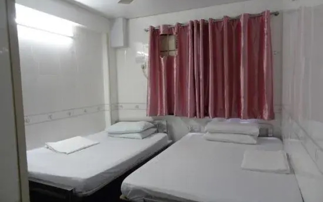 Star light hotel