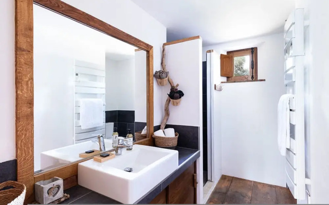 U Caseddu in Sotta With 2 Bedrooms and 1 Bathrooms