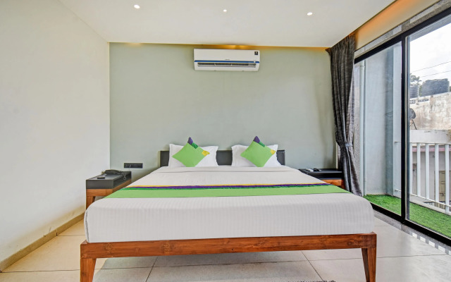 Treebo Trend Aroma Executive