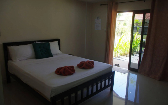 Thai House Beach Resort