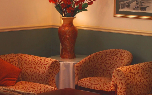 Mayfair Hotel