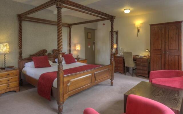 The Castle Hotel by Good Night Inns