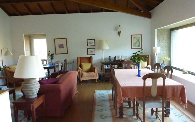 Mosteiro De S. Cristovao De Lafoes