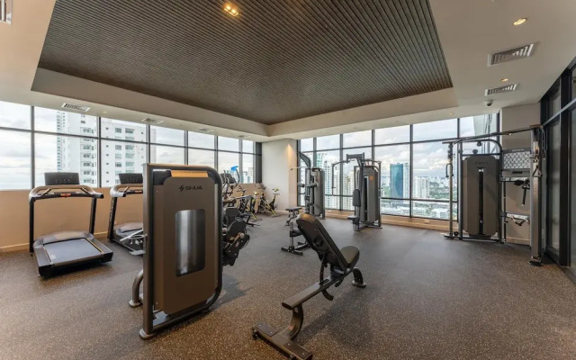 Arcadia Condo Suites