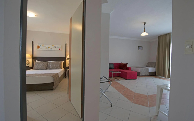 Smart Holiday Hotel & Suites -All Inclusive