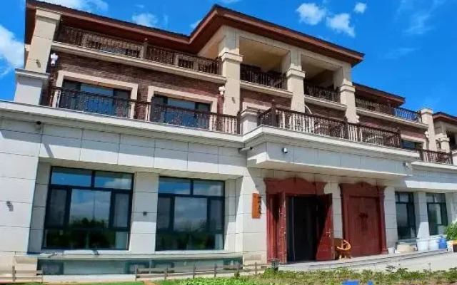 Orange Persimmon Plain Homestay