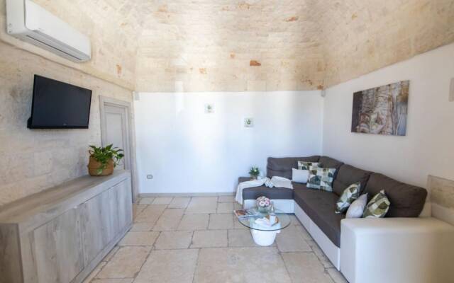 Villa Antica Riconvertita in Dimora di Lusso